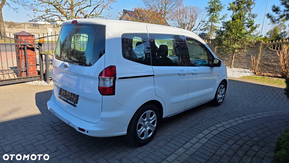 Ford Tourneo Courier - 6