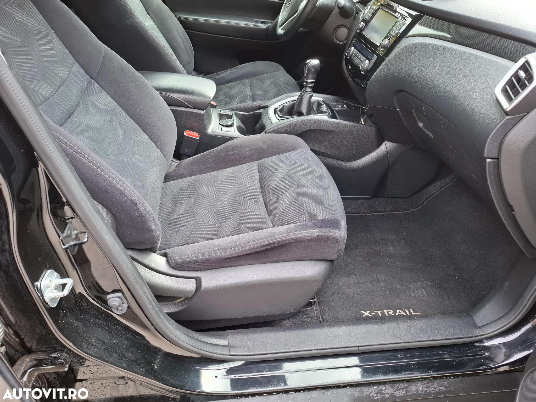 Nissan X-Trail - 10