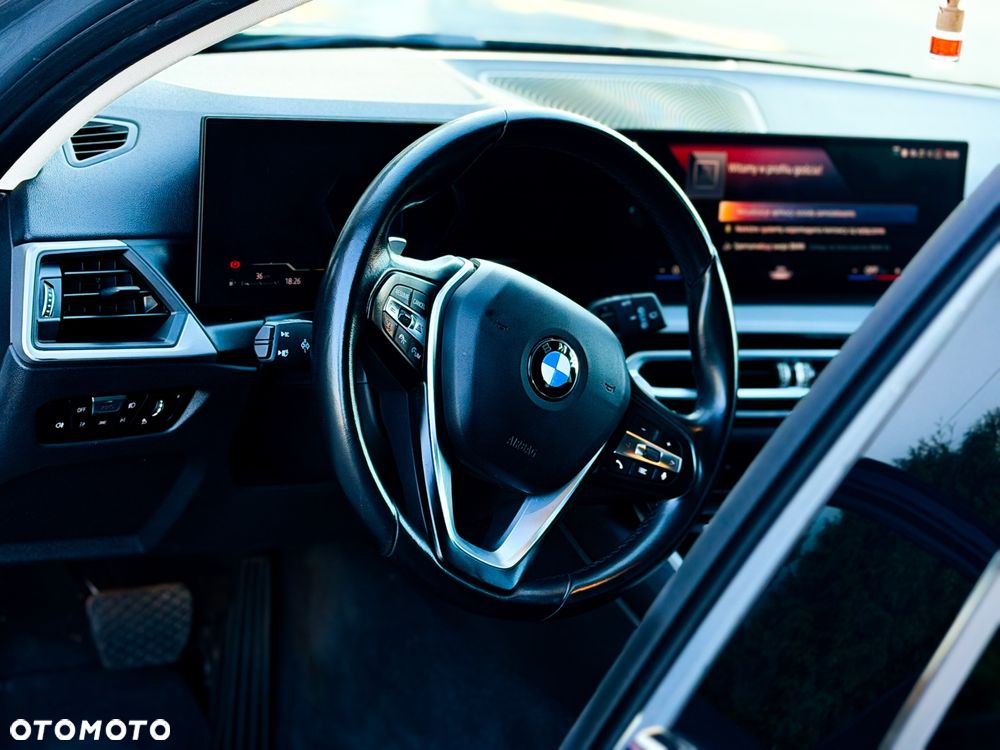 BMW Seria 3 320d - 24