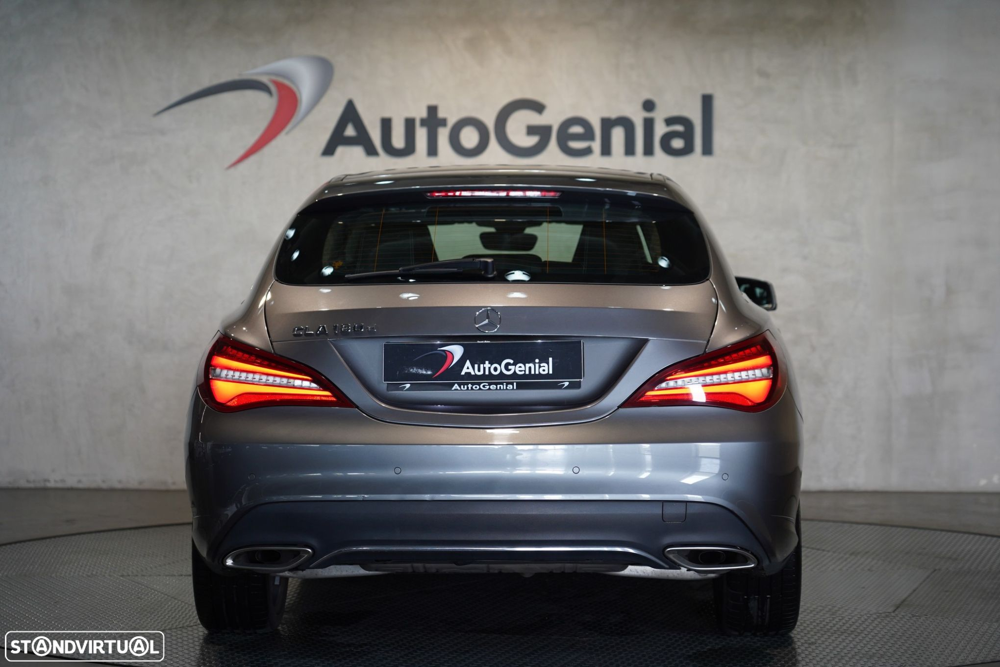 Mercedes-Benz CLA 180 - 5