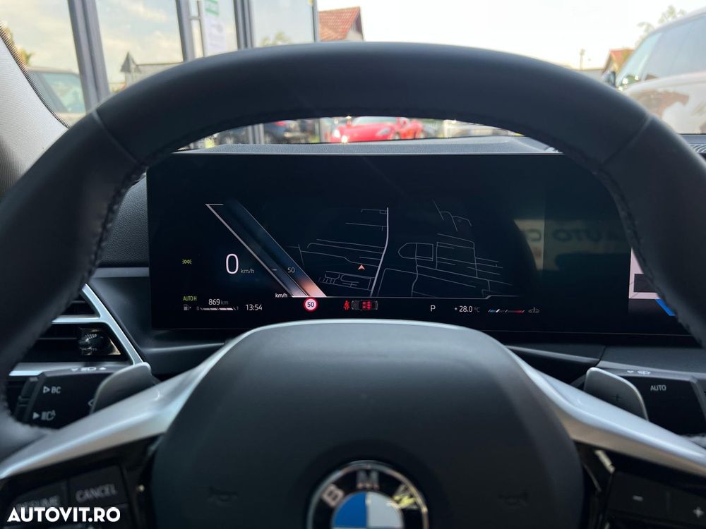 BMW Seria 3 318d AT MHEV - 32