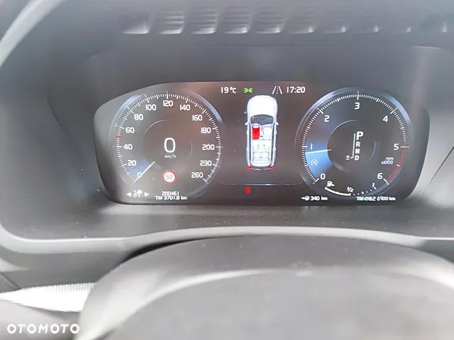 Volvo XC 90 D5 AWD R-Design 7os - 37