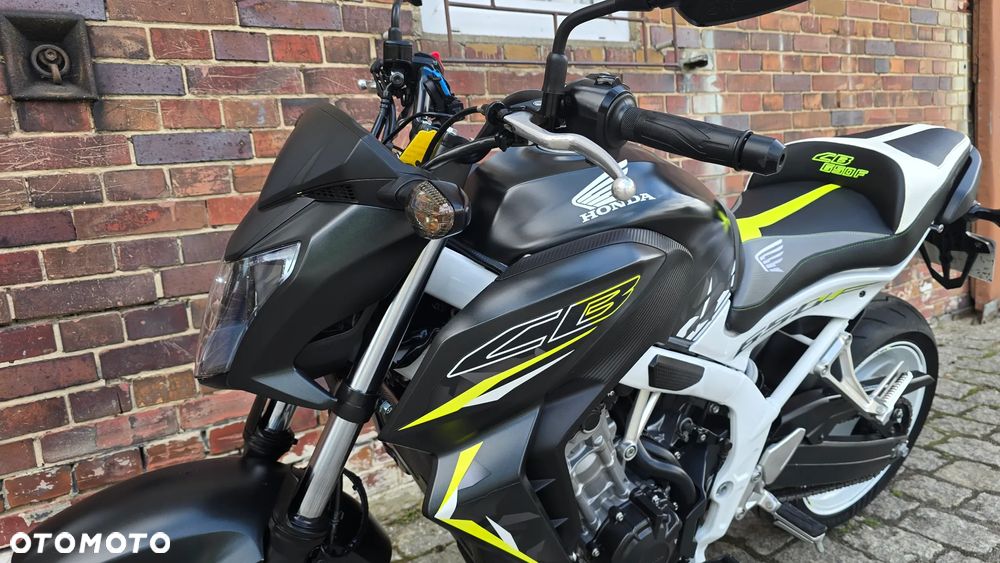 Honda CB - 3