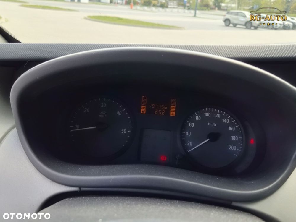 Opel Vivaro L2H1 - 24