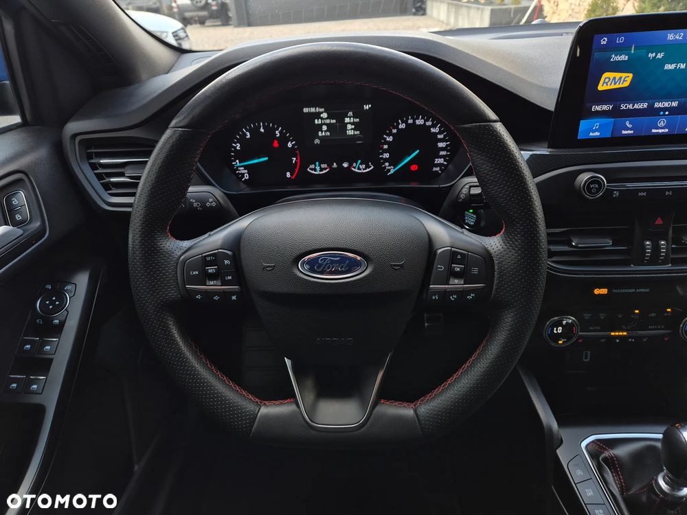 Ford Focus 1.0 EcoBoost Hybrid ST-LINE - 13