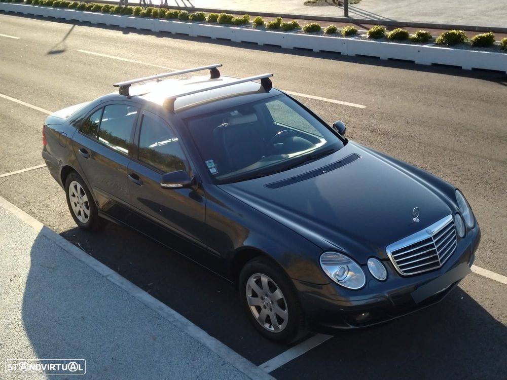 Mercedes-Benz E 200 - 4