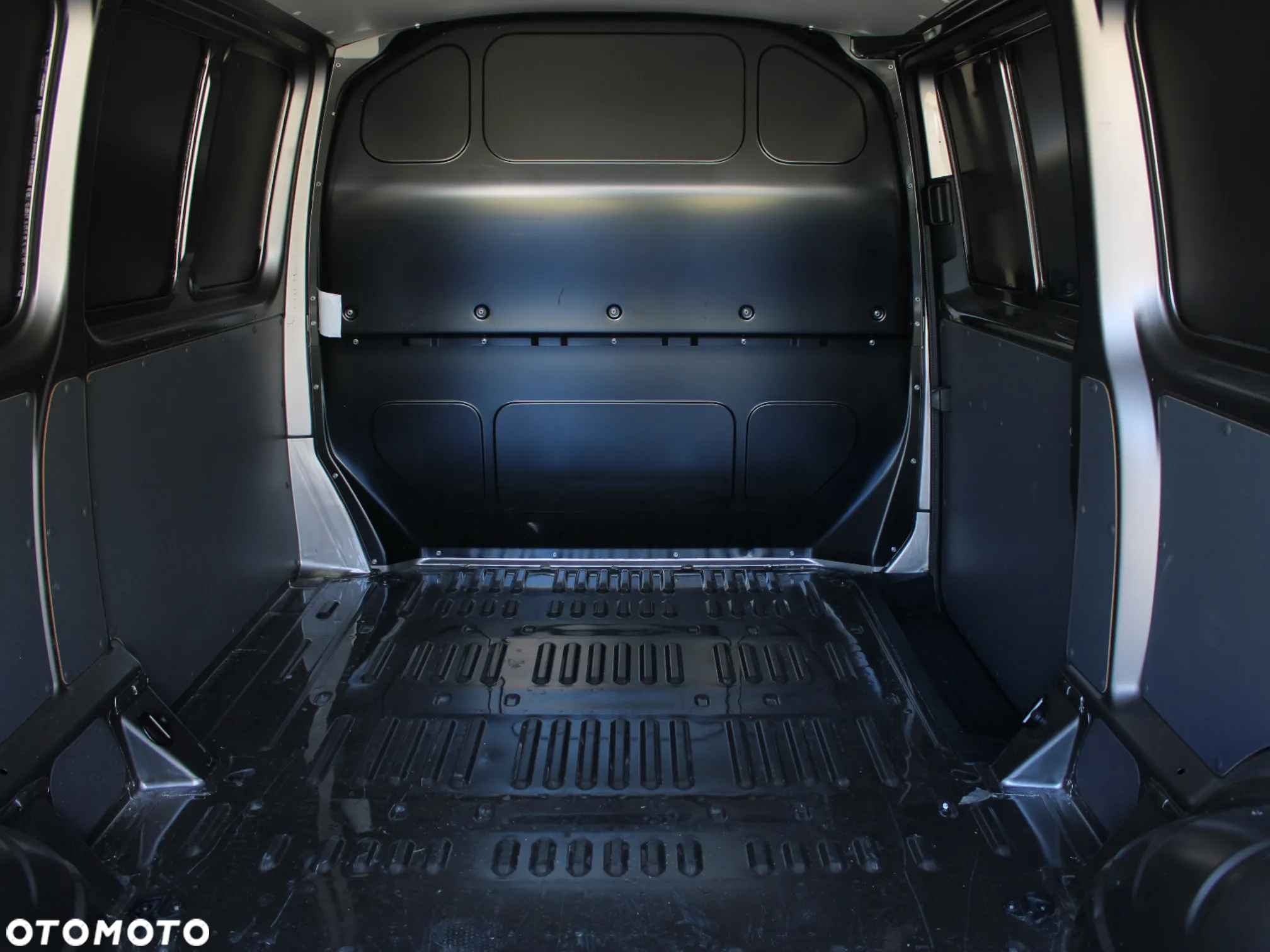 Volkswagen Transporter - 18