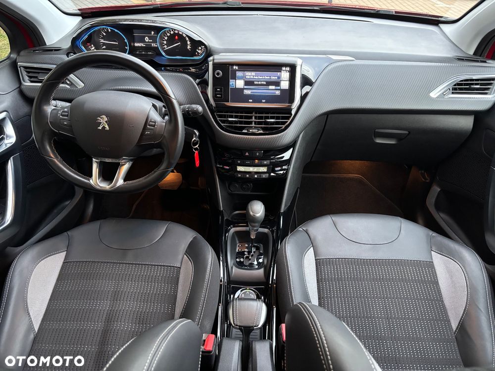 Peugeot 2008 PureTech 110 Stop&Start EAT6 Allure - 5