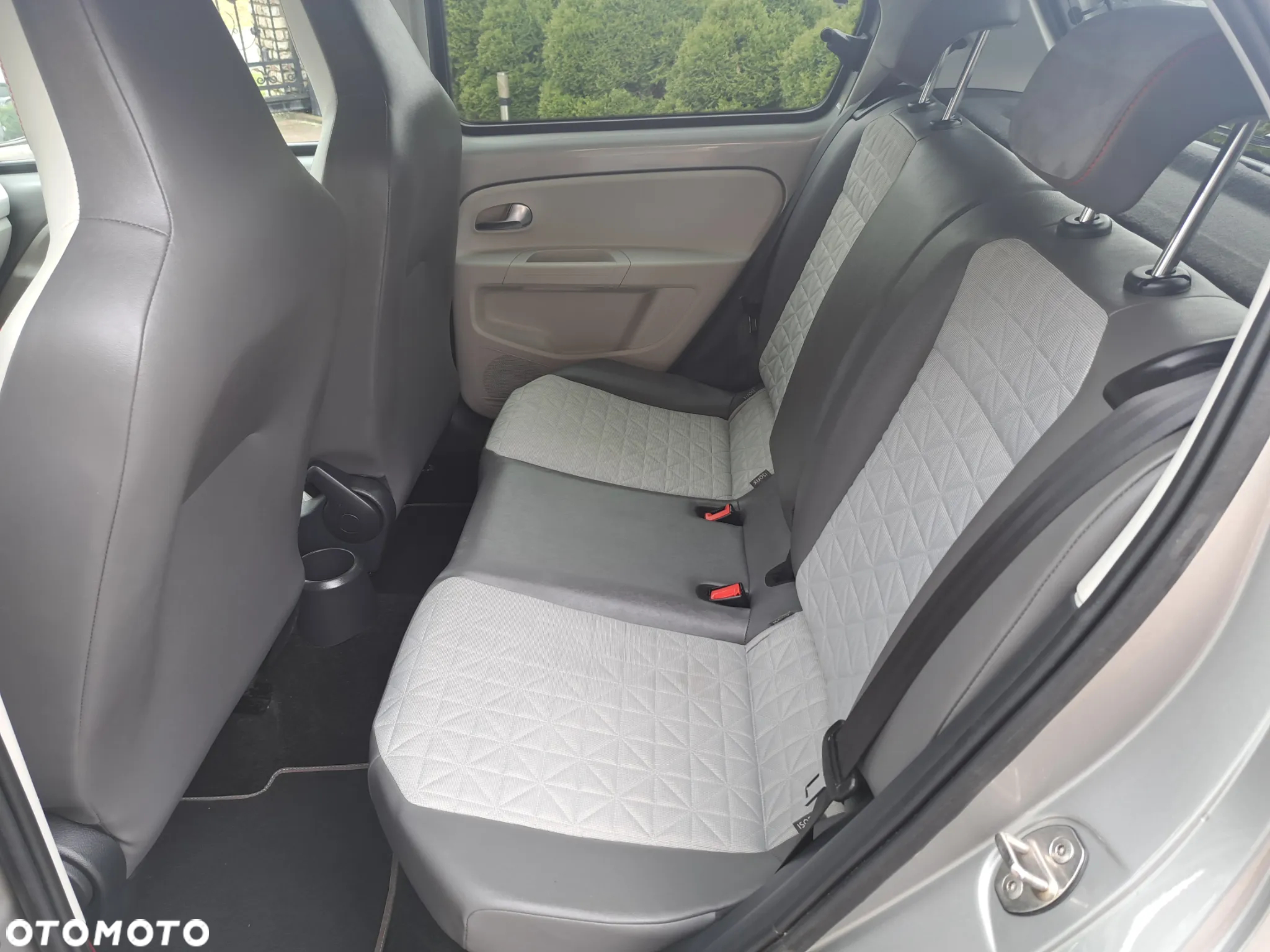 Volkswagen up! (BlueMotion Technology) beats - 28