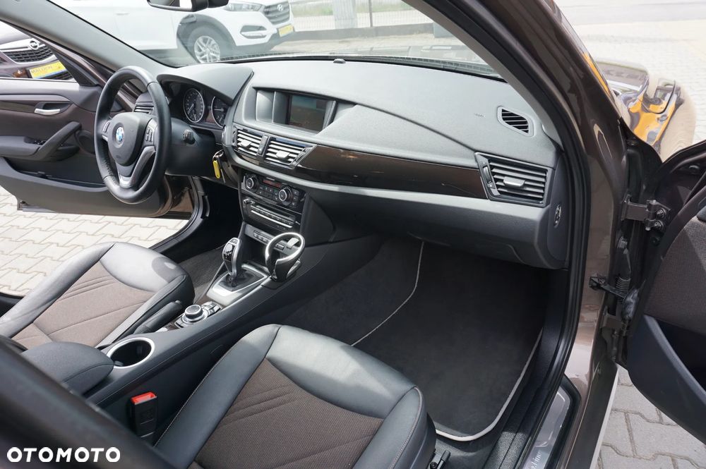 BMW X1 xDrive18d Sport Line - 26