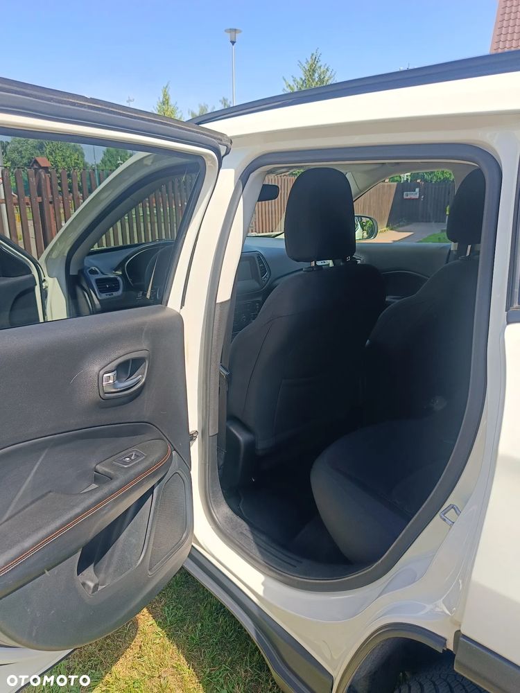 Jeep Compass - 9