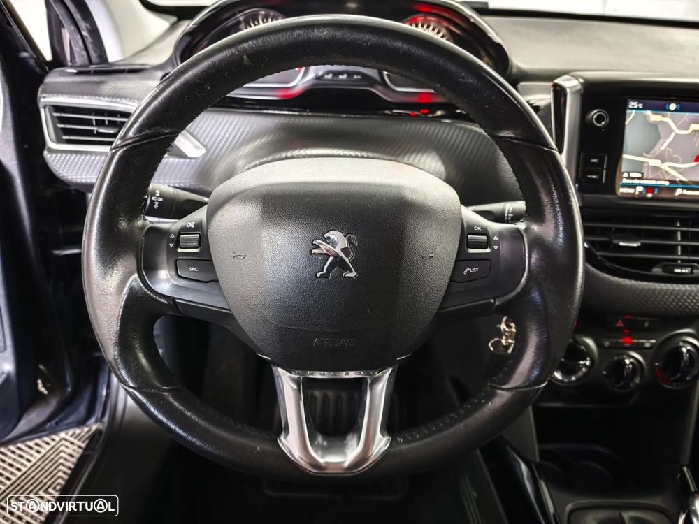 Peugeot 2008 1.2 PureTech Signature - 15