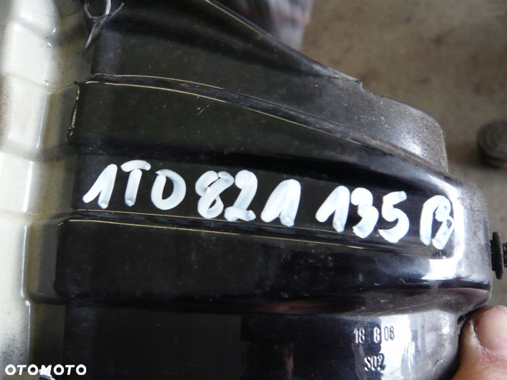 mocowanie wspornik błotnika lewy przód vw touran i lift 07 1t0821135b - 2