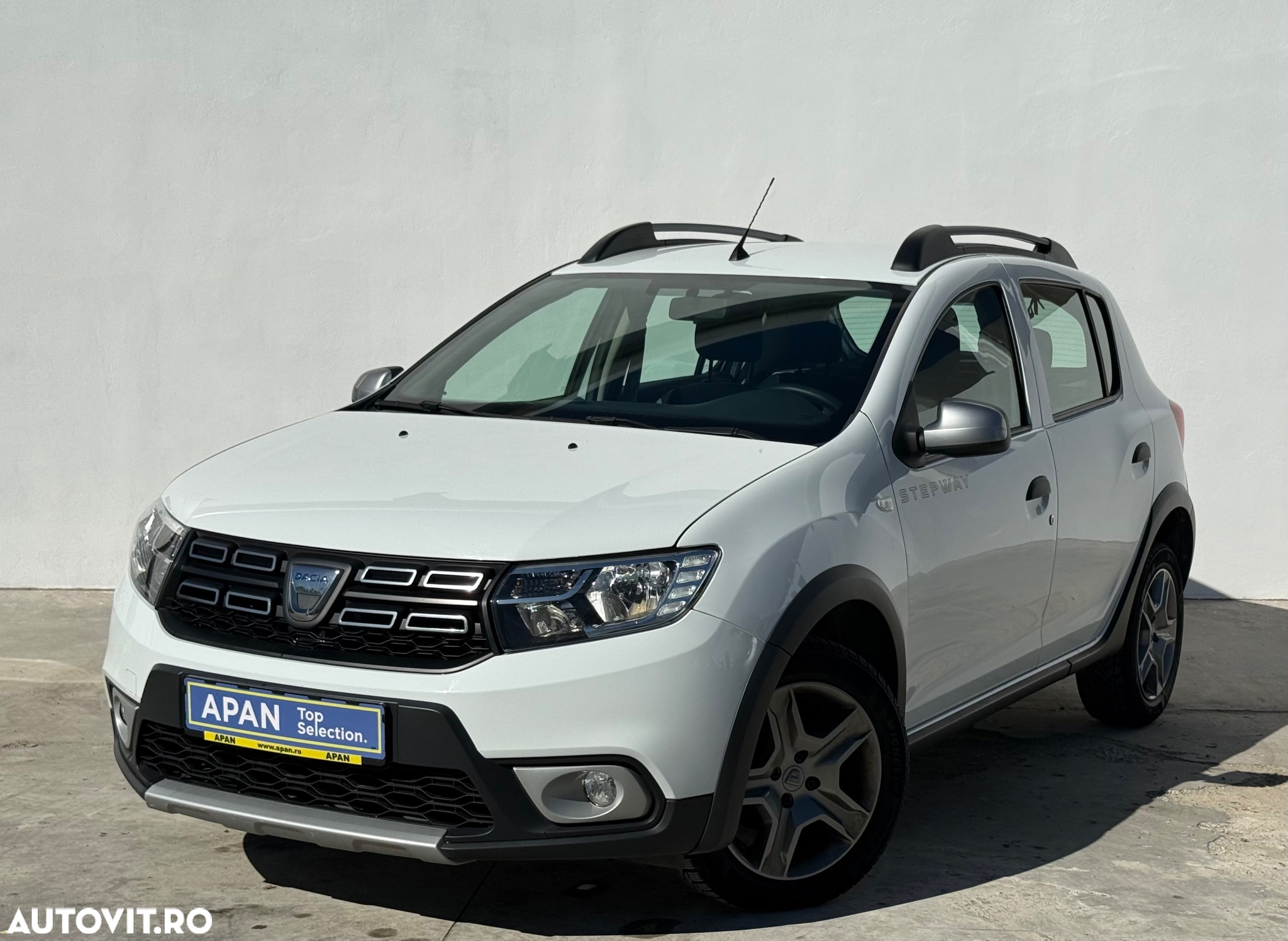 Dacia Sandero Stepway ECO-G 100 MT6 Comfort - 2