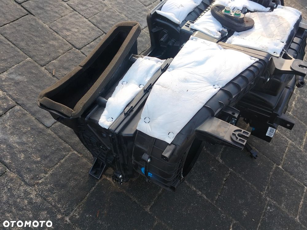 NAGRZEWNICA KIA CEE'D CEED 2 II LIFT KLIMA DWUSTREFOWA - 8