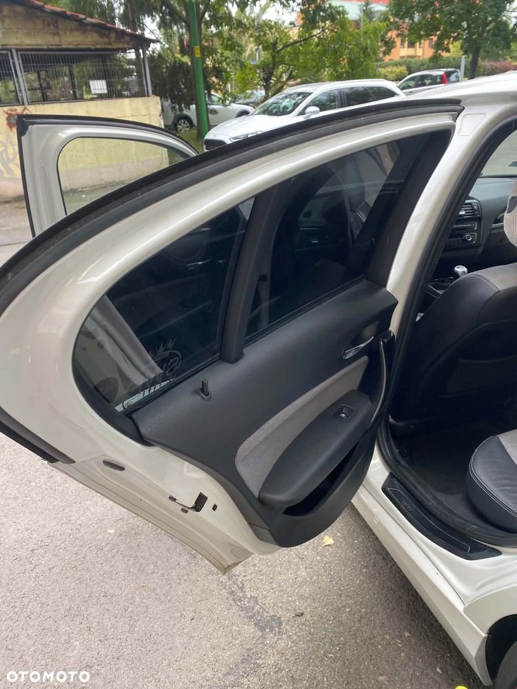 BMW Seria 1 116d Urban Line - 28