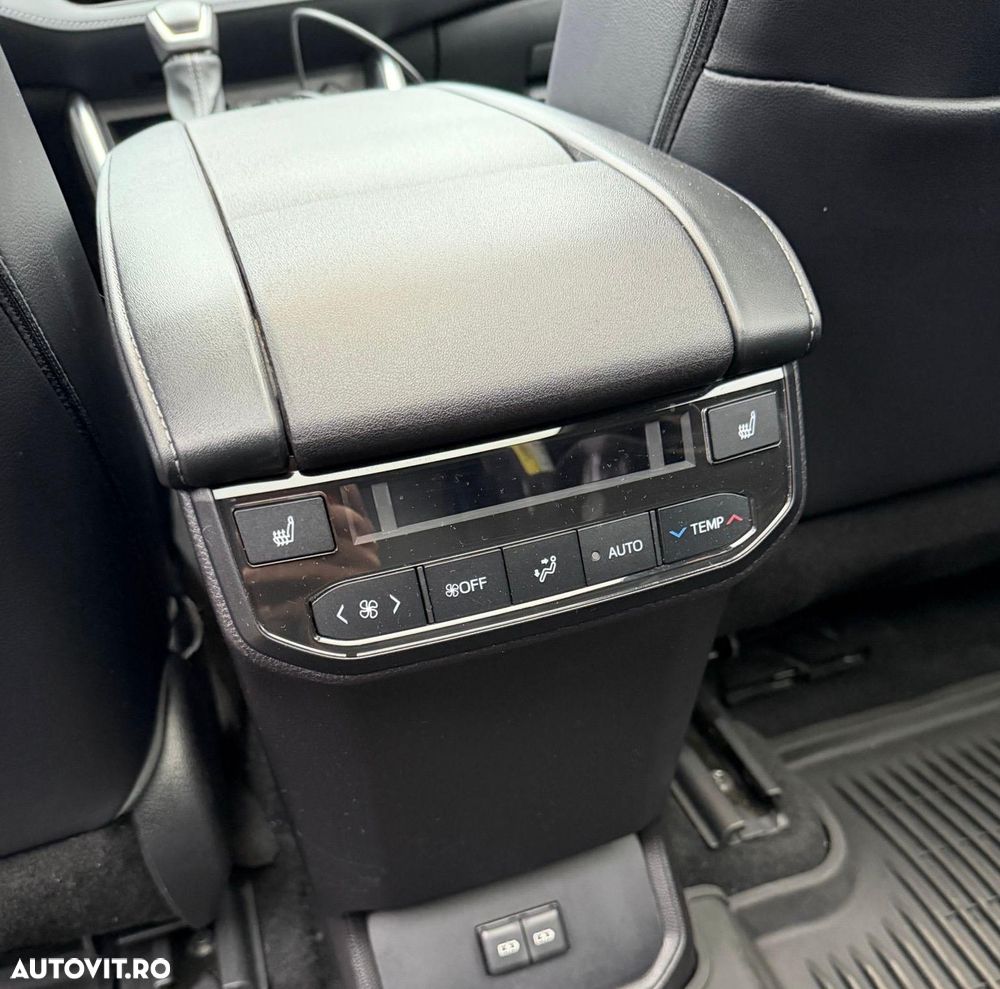 Toyota Highlander 2.5 L Hybrid Dynamic Force 248CP Luxury Pearly - 19