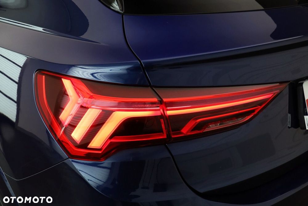 Audi Q3 40 TFSI Quattro S-Line S tronic - 3