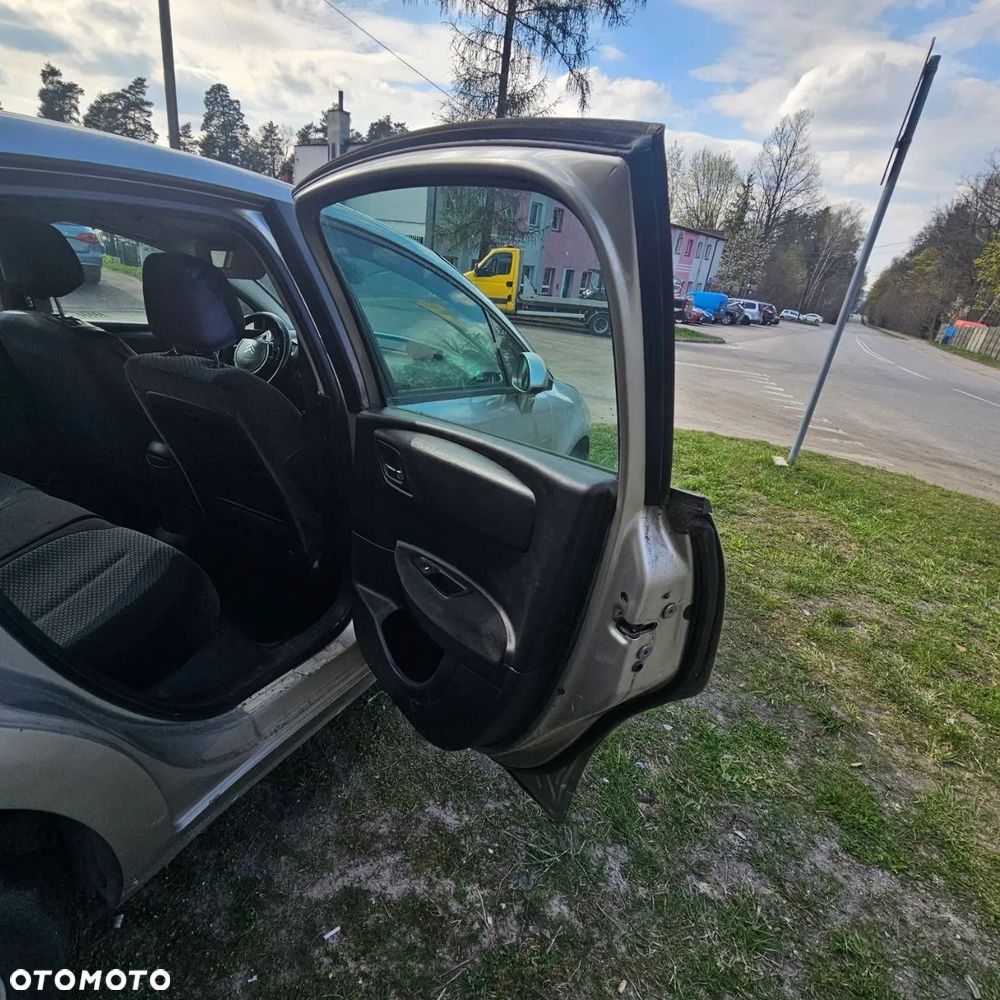 CITROEN, C4 1.6 HDI (2008r) hatchback 1,6 D 80kW / 109 KM (kod lak: ETS) - 9