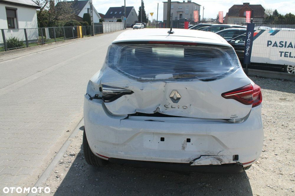 Renault Clio - 6