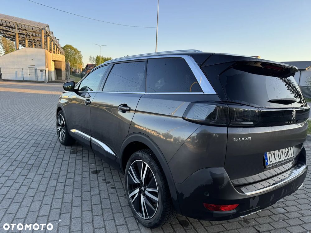 Peugeot 5008 - 10
