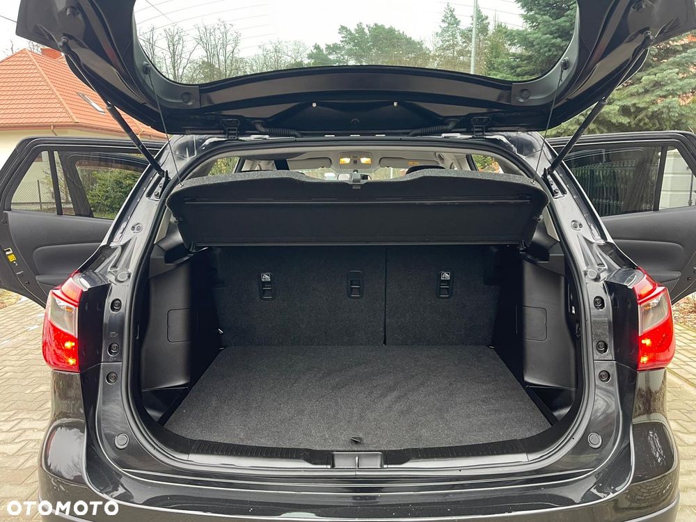 Suzuki SX4 S-Cross 1.6 DDiS TCSS 4x4 Comfort+ - 22