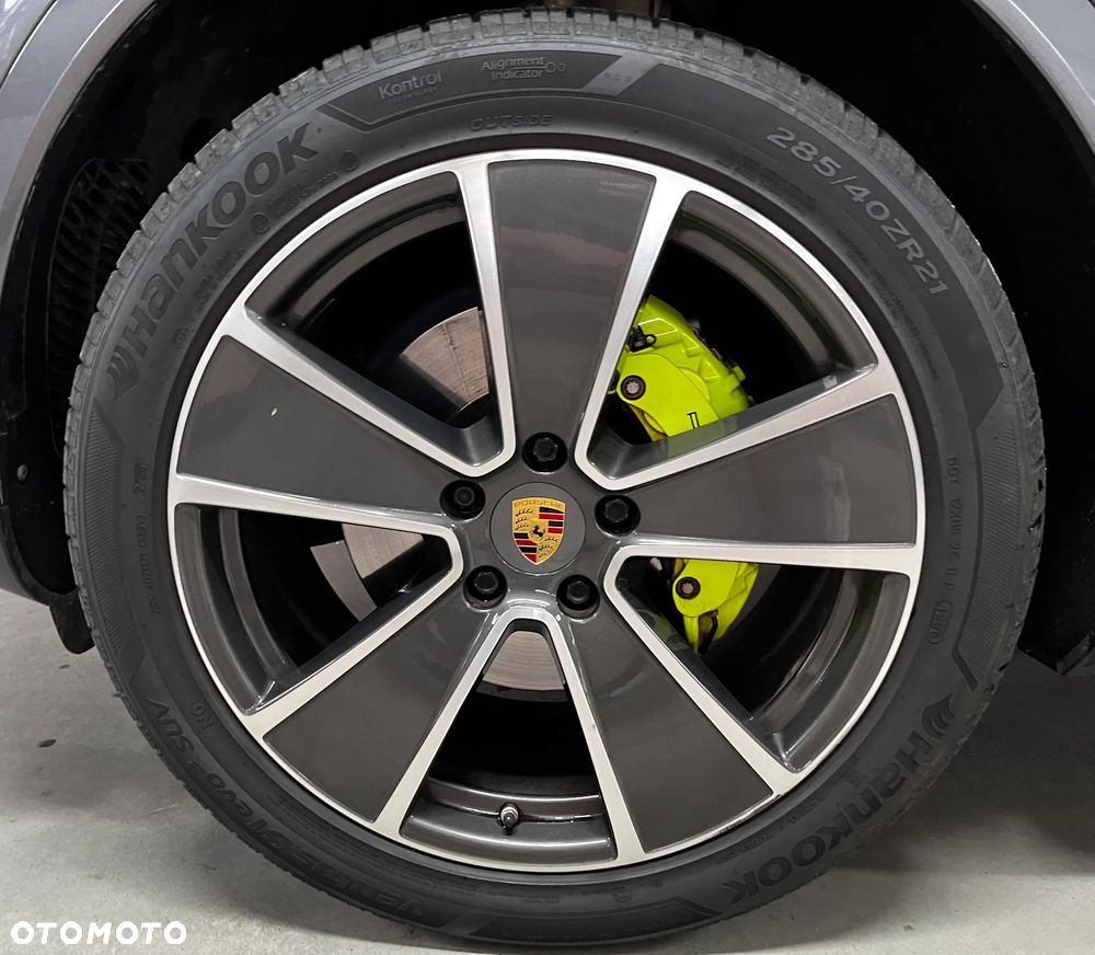 Porsche Cayenne E-Hybrid - 17