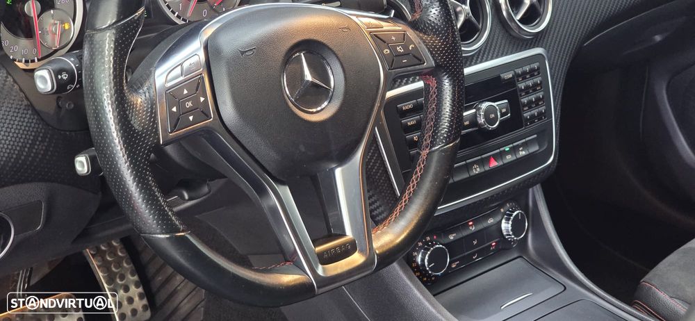 Mercedes-Benz A 200 CDI 7G-DCT AMG Line - 24