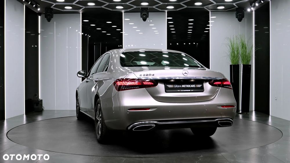 Mercedes-Benz Klasa E 220 d - 6