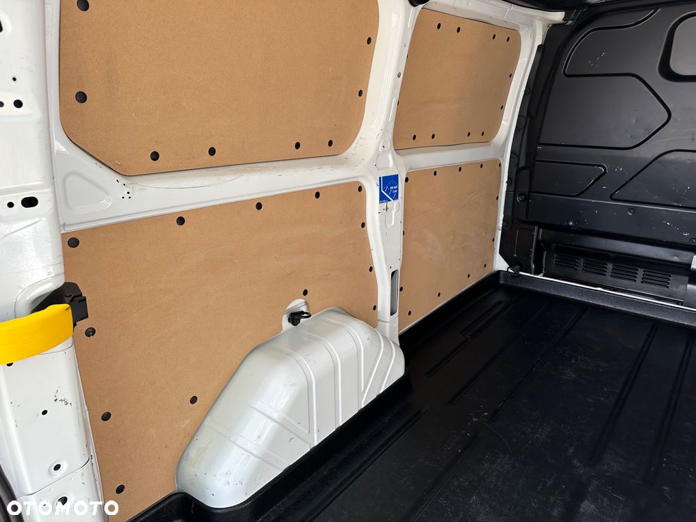 Ford TRANSIT CUSTOM - 19