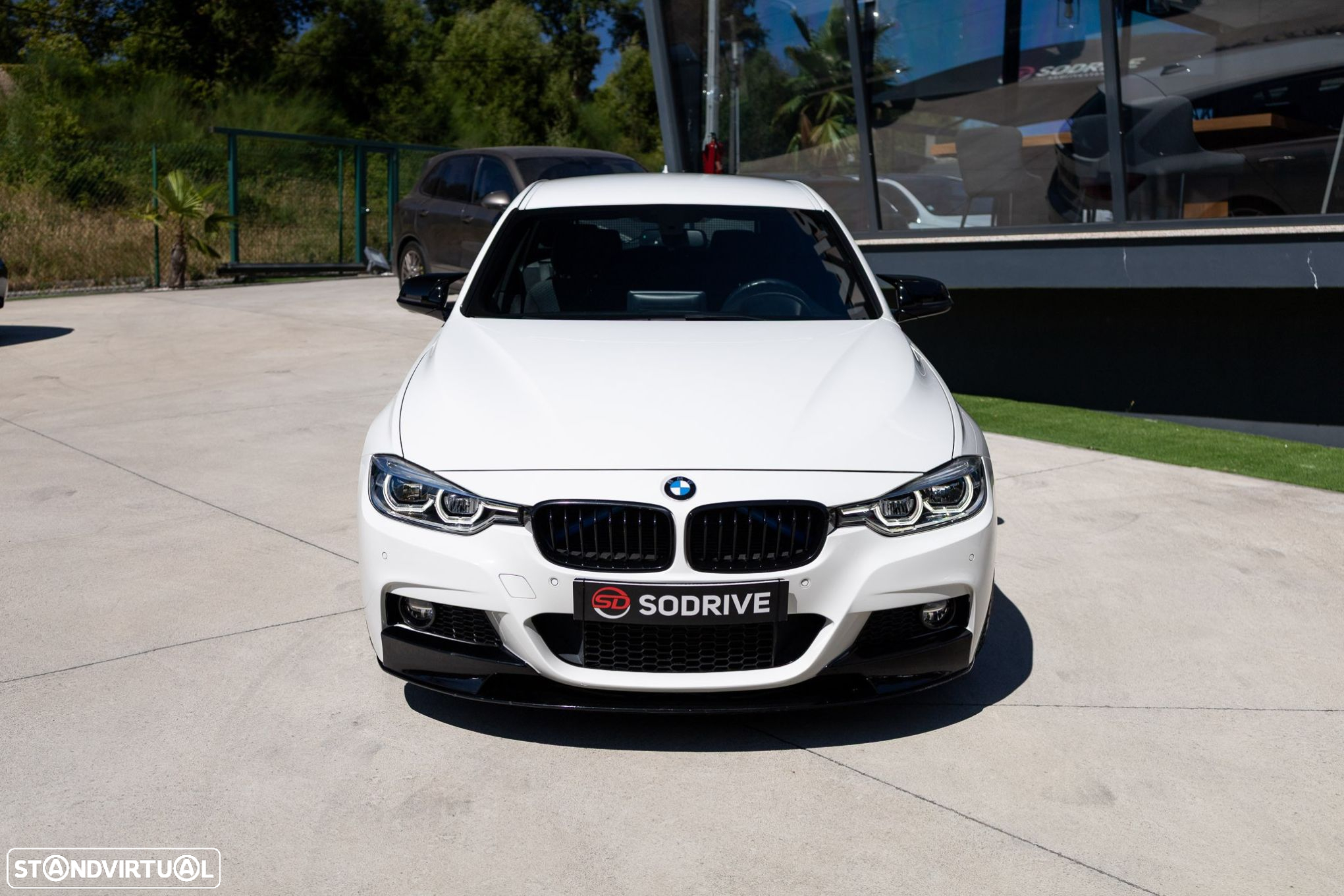 BMW 330 d Touring xDrive Pack M - 18
