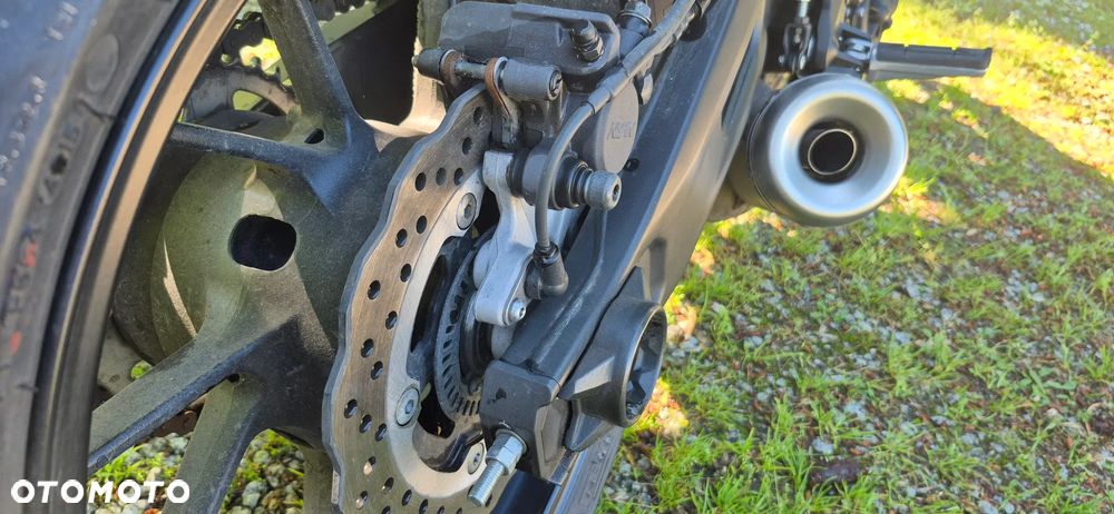 Yamaha XSR - 11