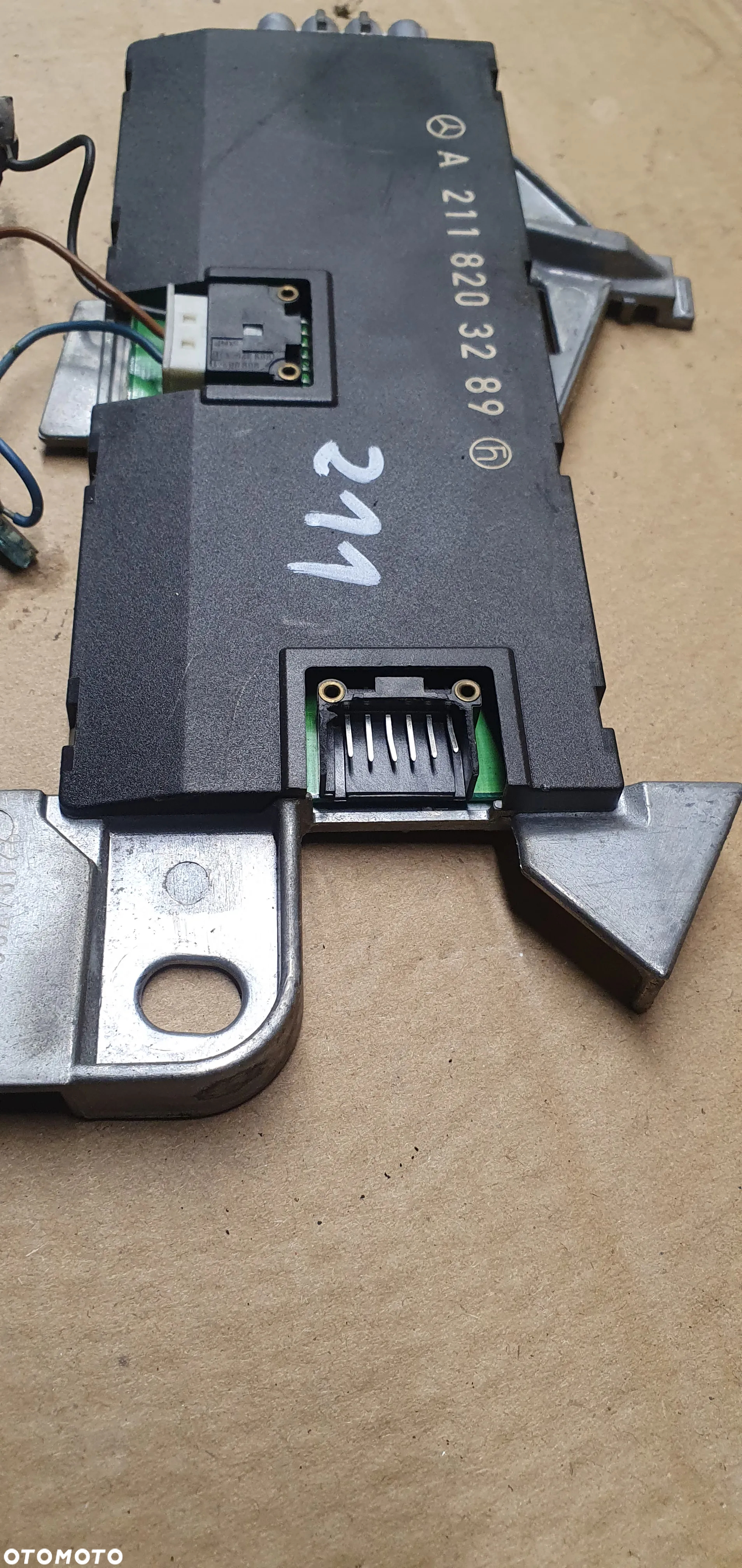Wzmacniacz anteny moduł Mercedes W211 A2118203289 - 4