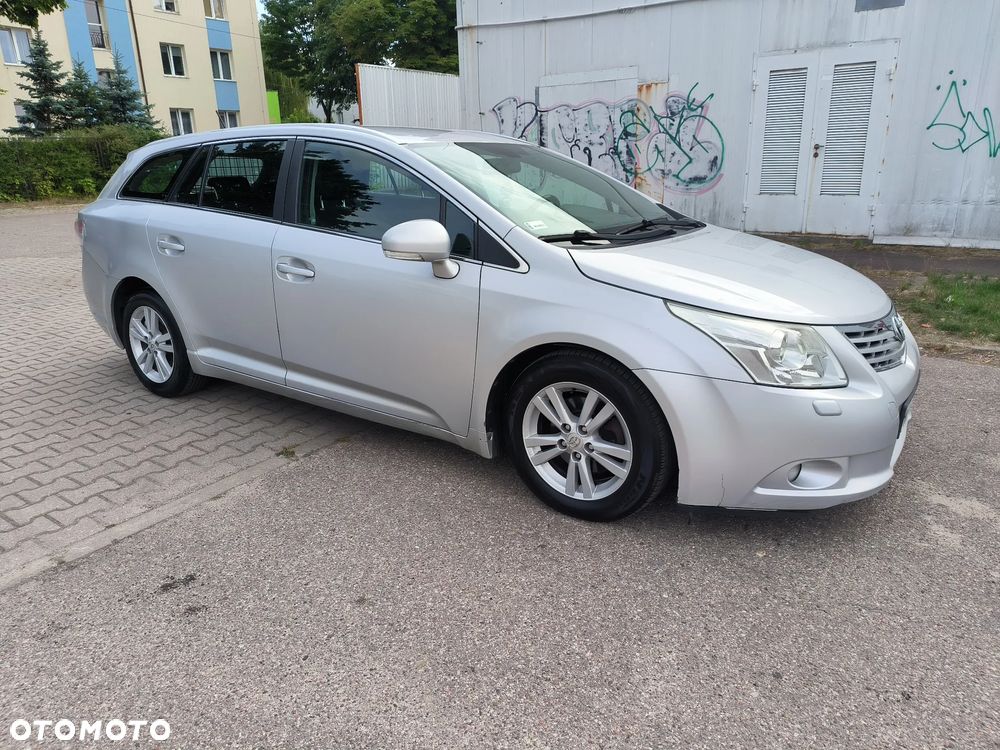 Toyota Avensis 2.0 D-4D Platinium - 1