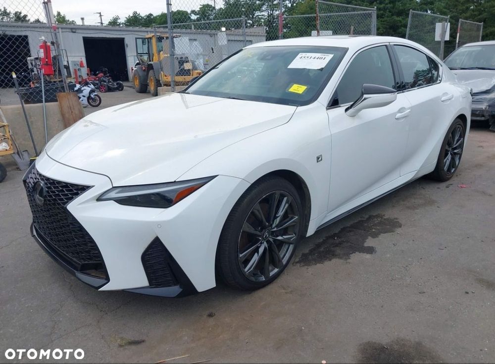 Lexus IS - 4