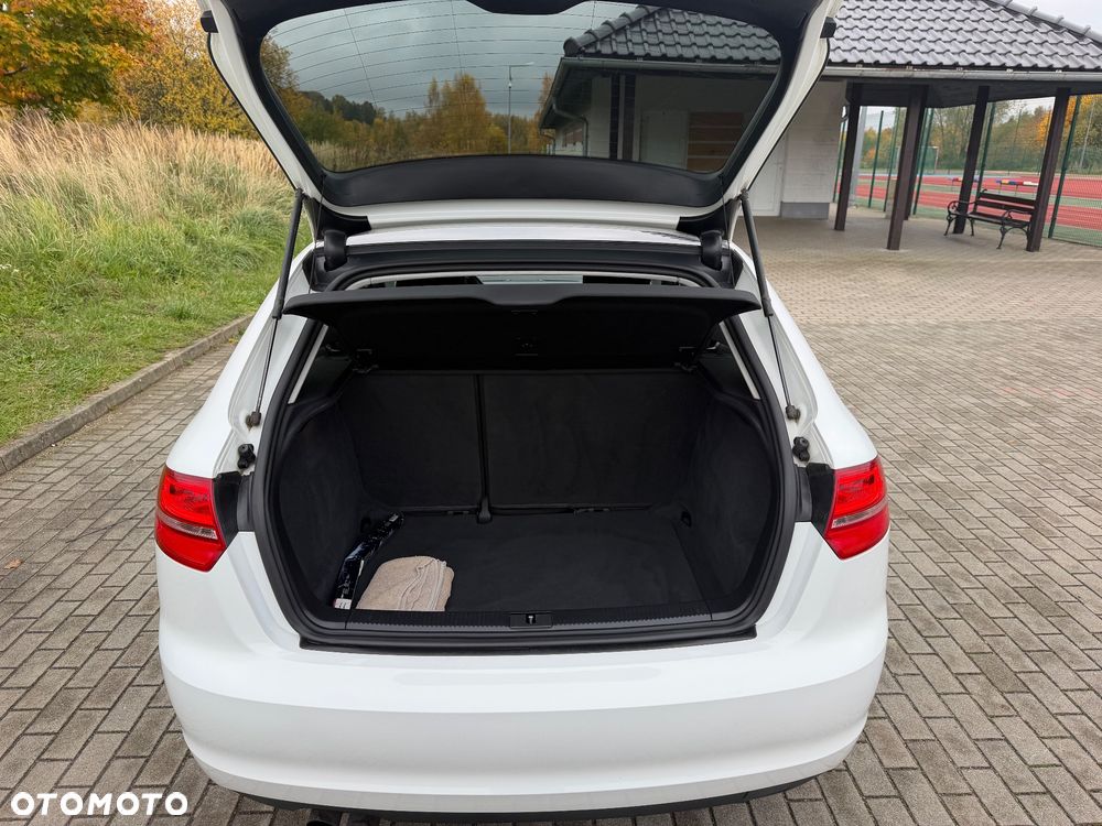 Audi A3 Sportback - 11