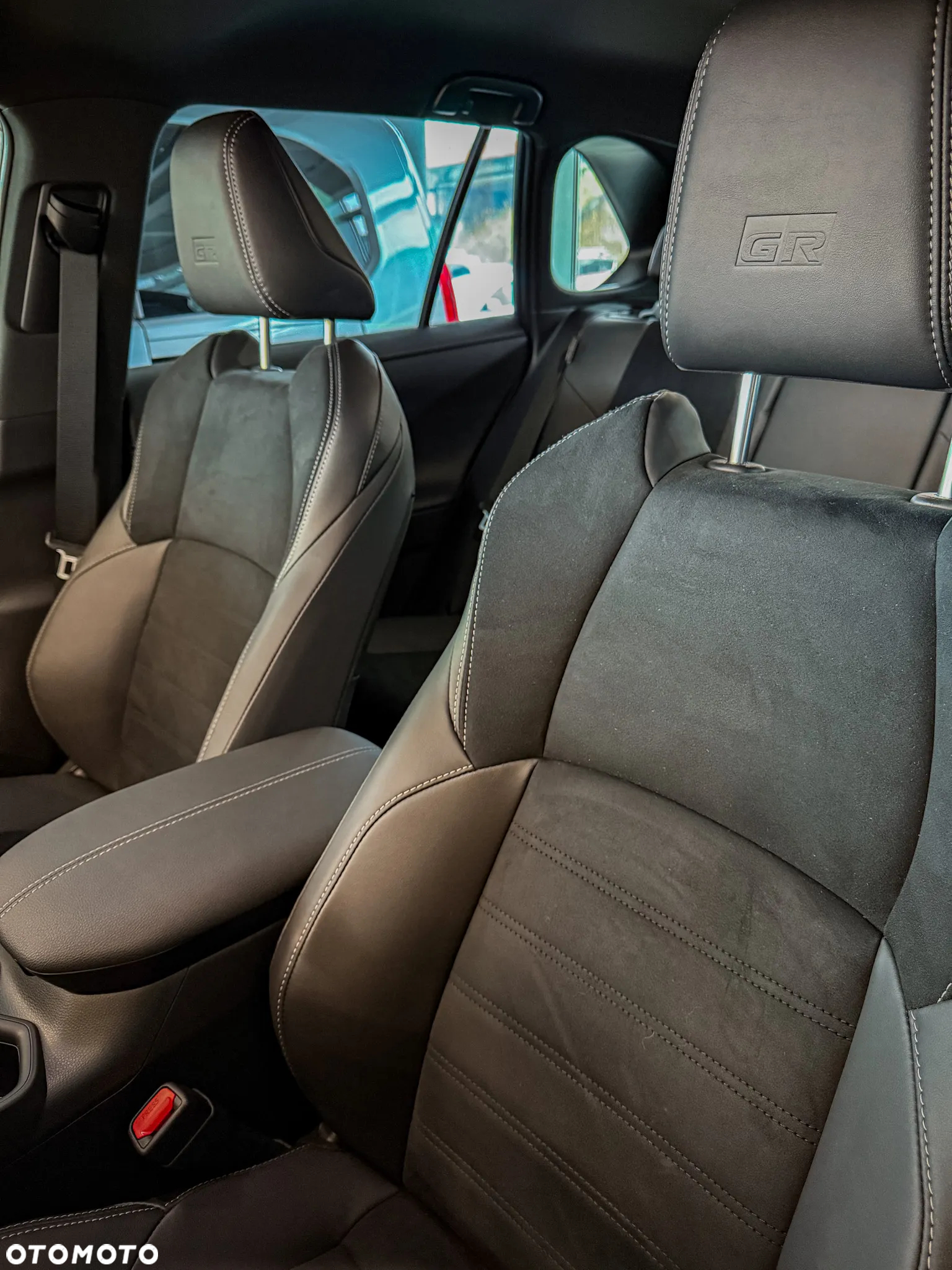 Toyota RAV4 2.5 Hybrid GR Sport 4x4 - 8