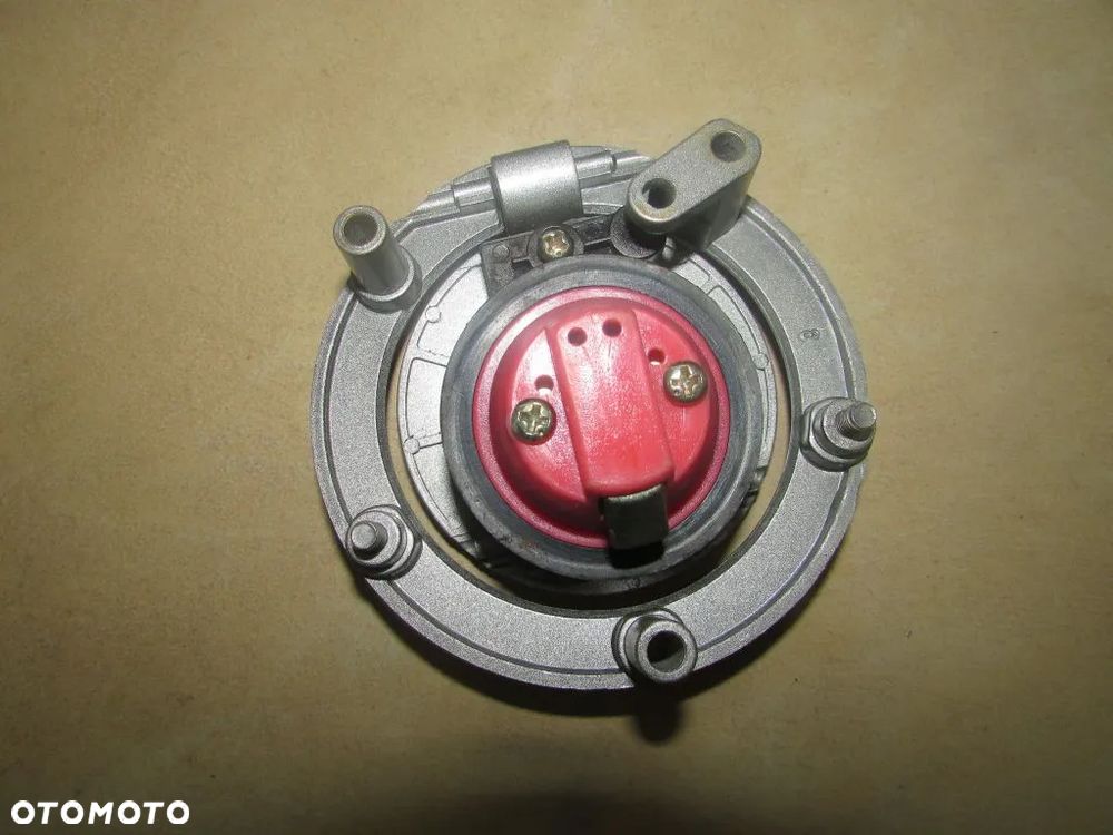 Ducati Benelli korek wlew paliwa - 2