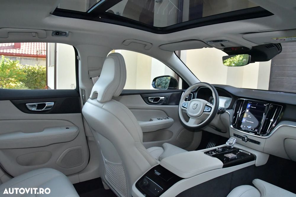 Volvo S60 T8 eAWD Inscription - 33