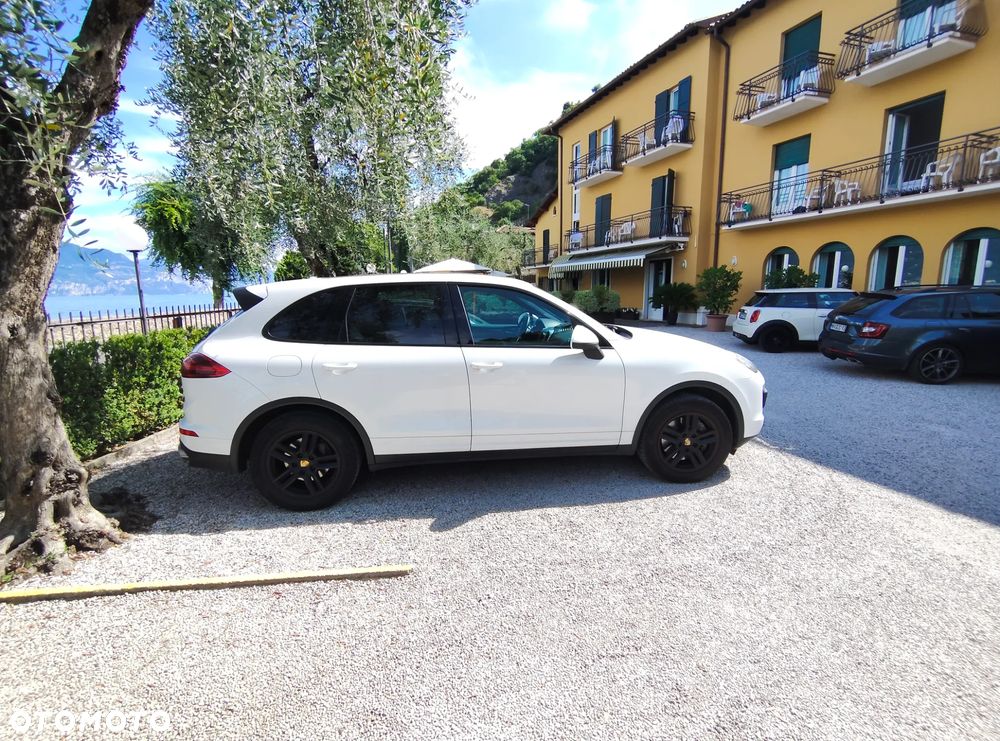 Porsche Cayenne S - 9