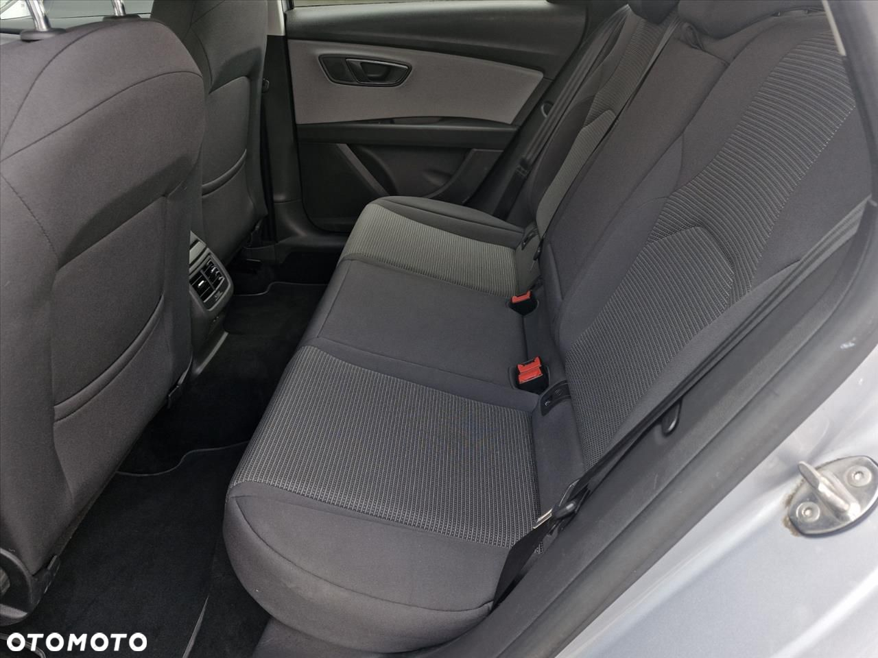 Seat Leon 1.6 TDI Style S&S DSG - 9