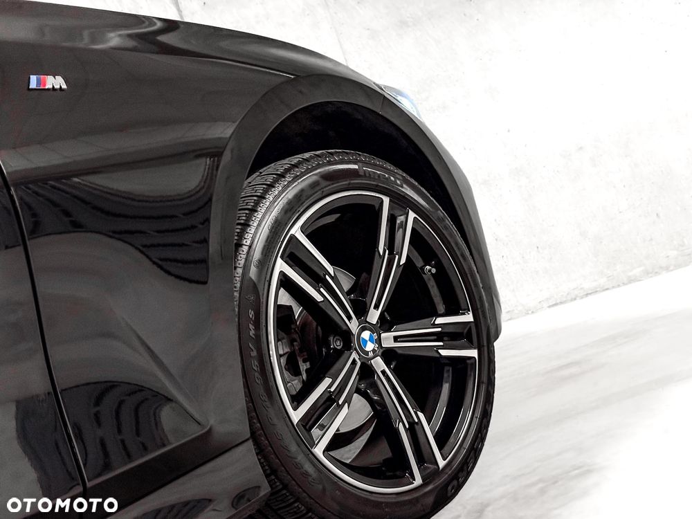 BMW Seria 3 318i M Sport Edition - 9