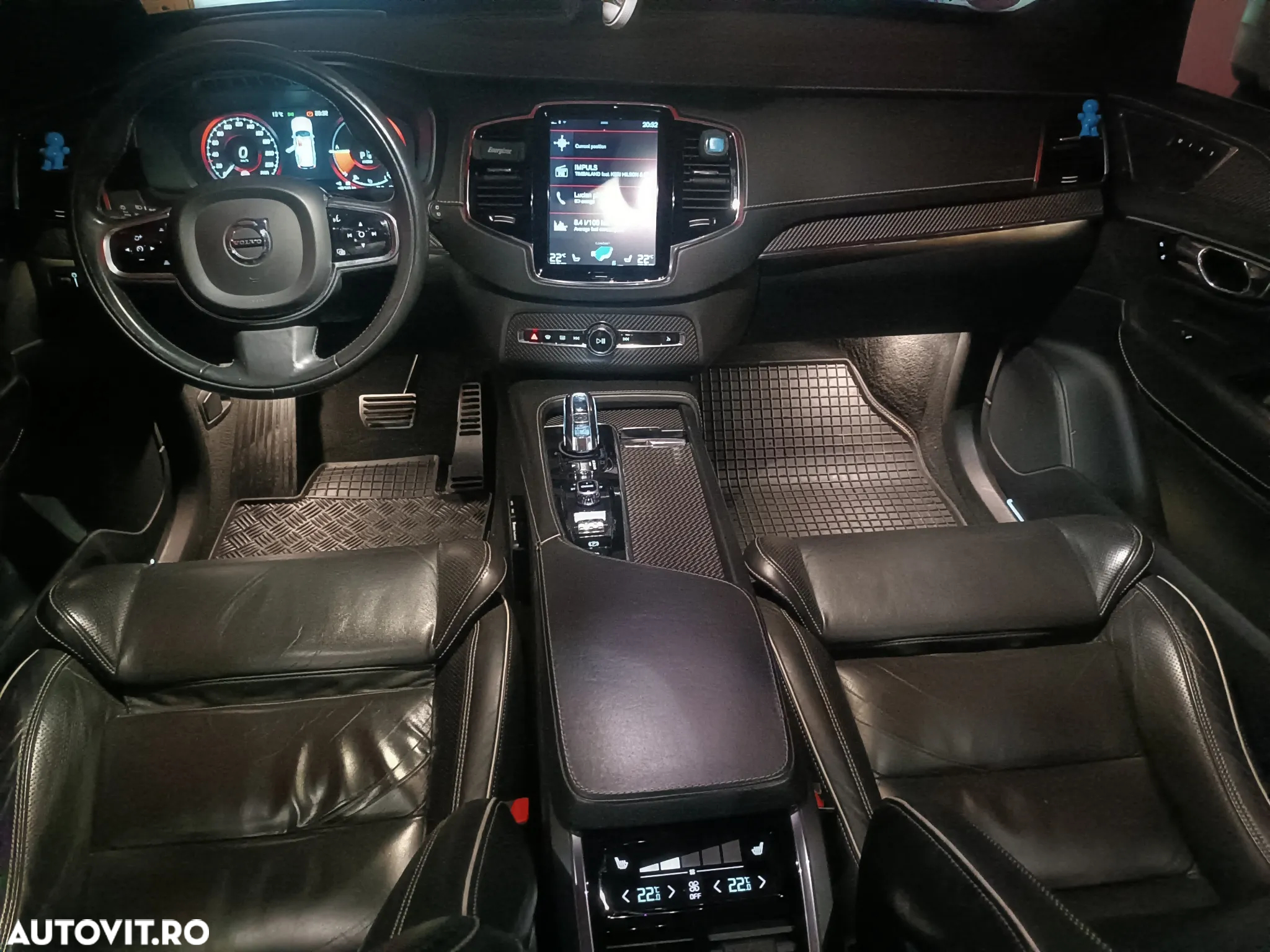 Volvo XC 90 - 29