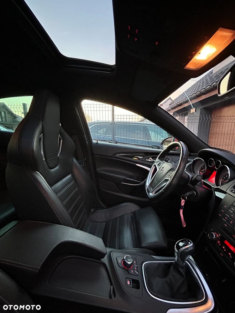 Opel Insignia 2.0 T Cosmo 4x4 - 24