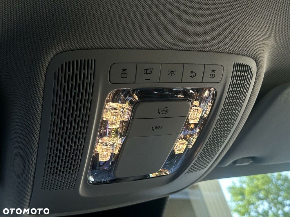 Mercedes-Benz GLB 200 Progressive 7G-DCT - 24