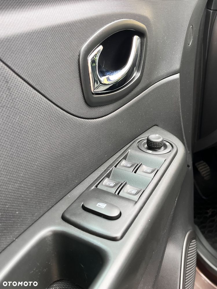 Renault Captur (ENERGY) TCe 90 INTENS - 11