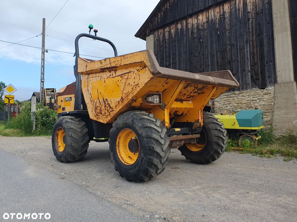 JCB - 7