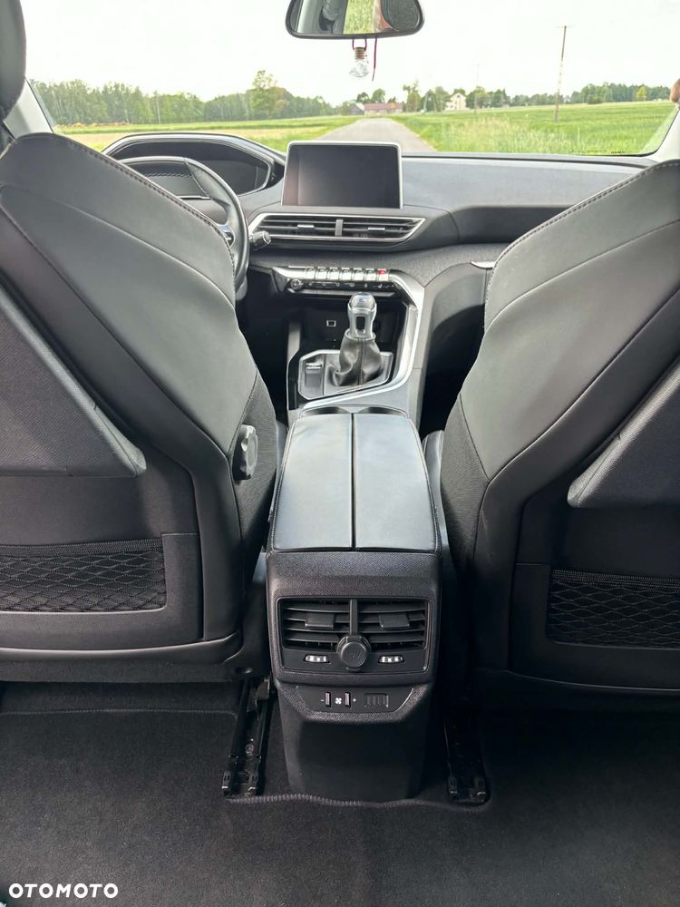 Peugeot 5008 - 16