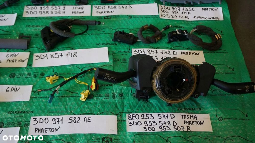 PRZYCISK OTWIERANIA KLAPY VW PHAETON - 8