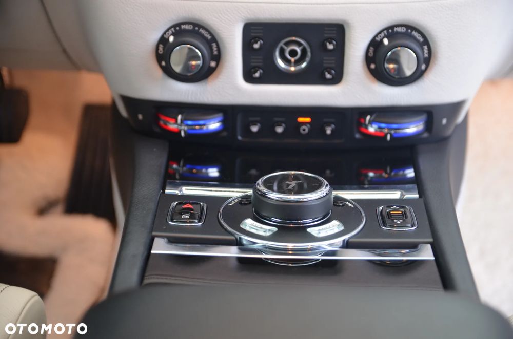 Rolls-Royce Ghost Standard - 31